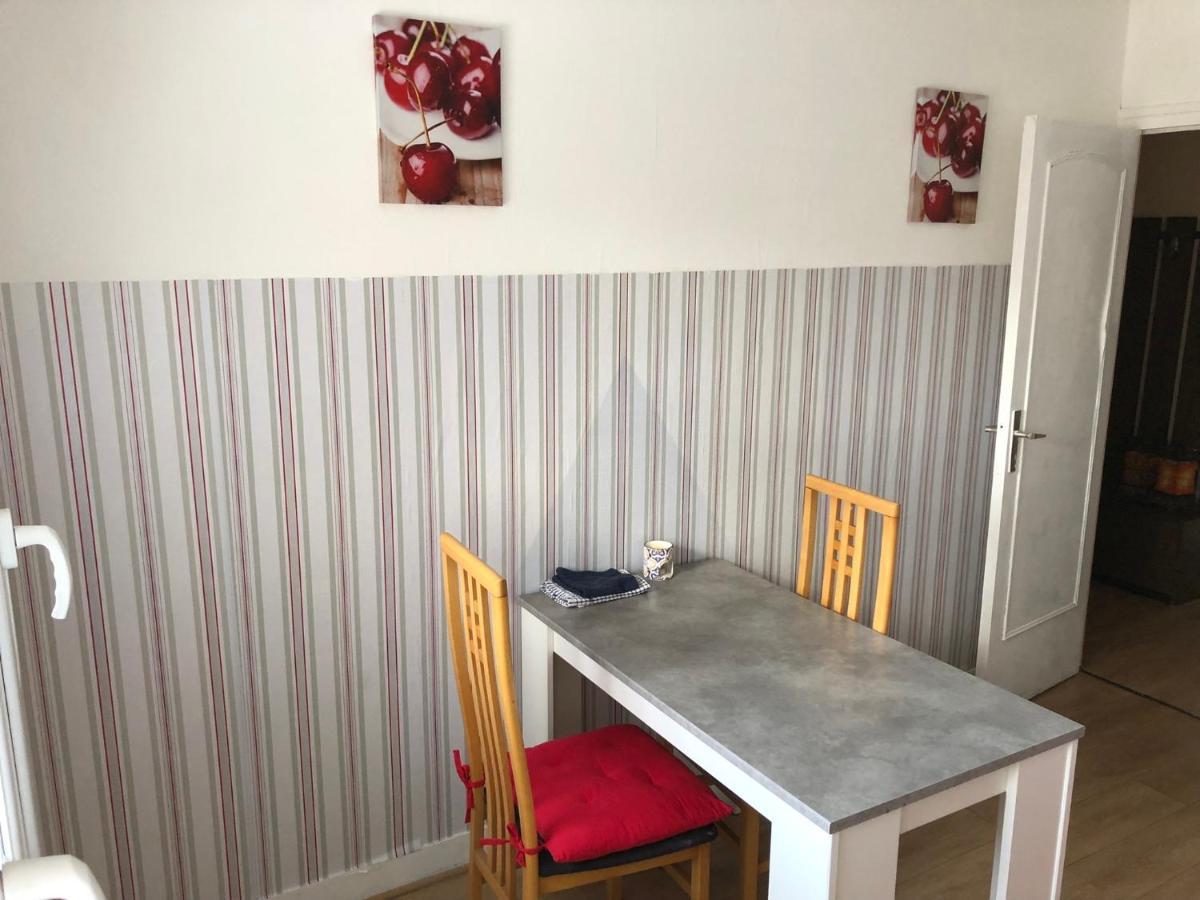 Gite De La Nievre - Centre Ville-2E Etage Flixecourt Екстер'єр фото